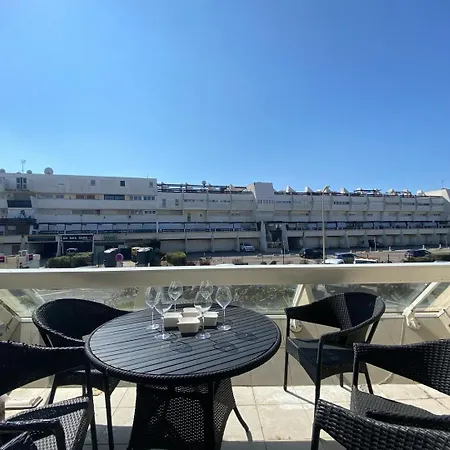 Lumiere D'heliopolis, Avec Vue Mer, Climatisation شقة